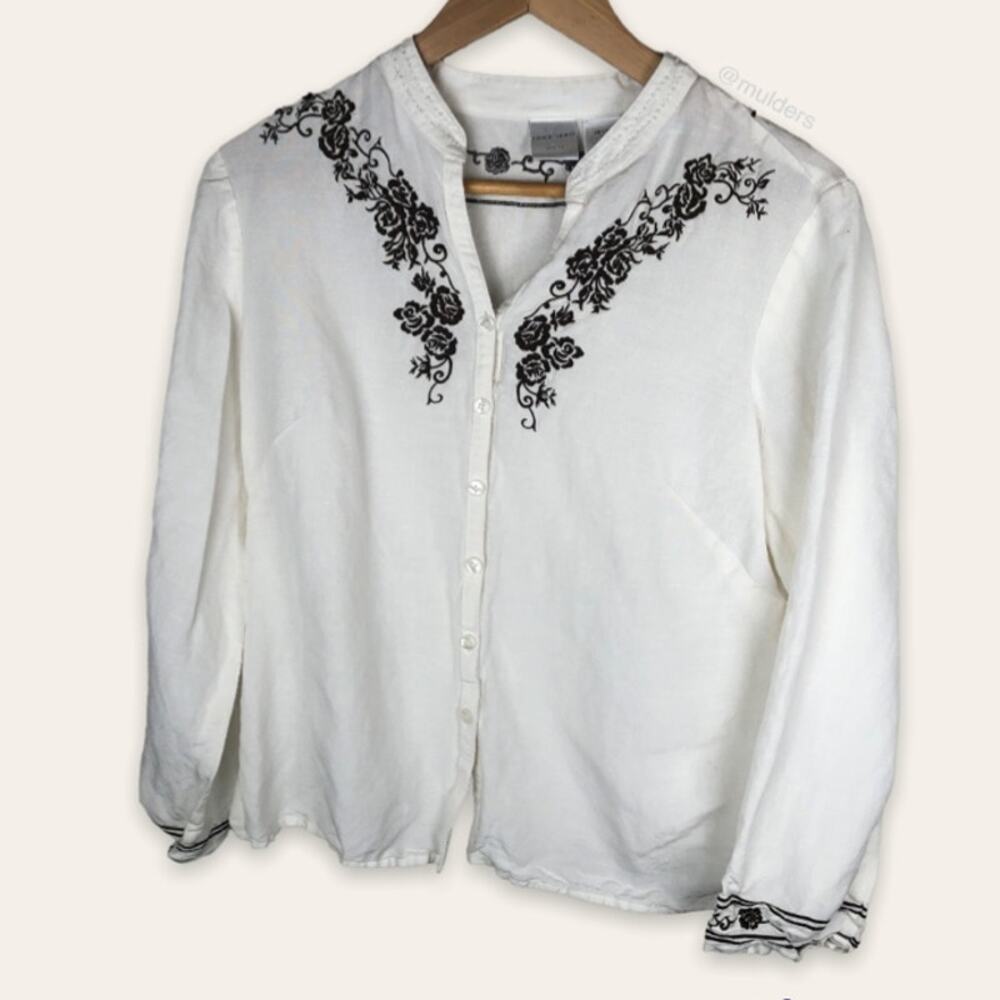 Emma James Petite White Collared Button Up Shirt Floral Embroidery
